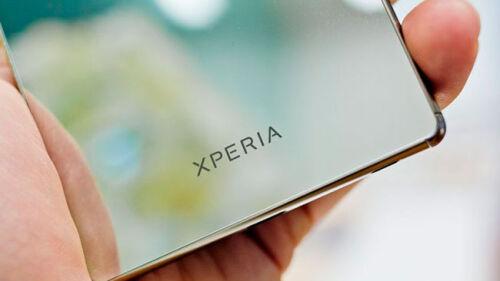����� ������� Sony Xperia Z6 ����� ����������� � ���� �������